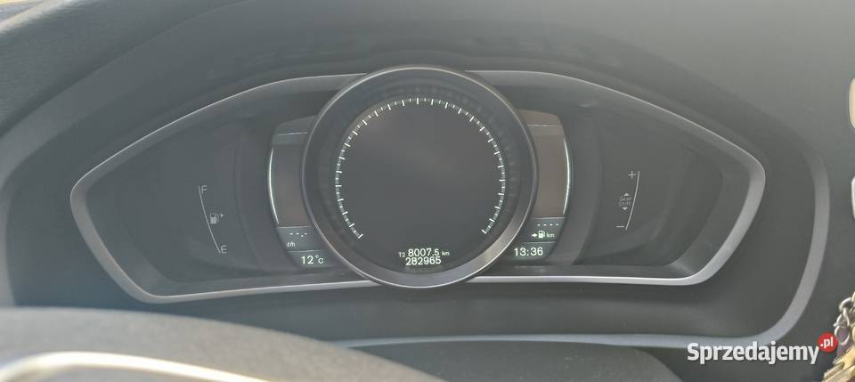 Volvo V40 wersja momentum 16 diesel 115 bogato 1600cm3 V40 Krasnystaw