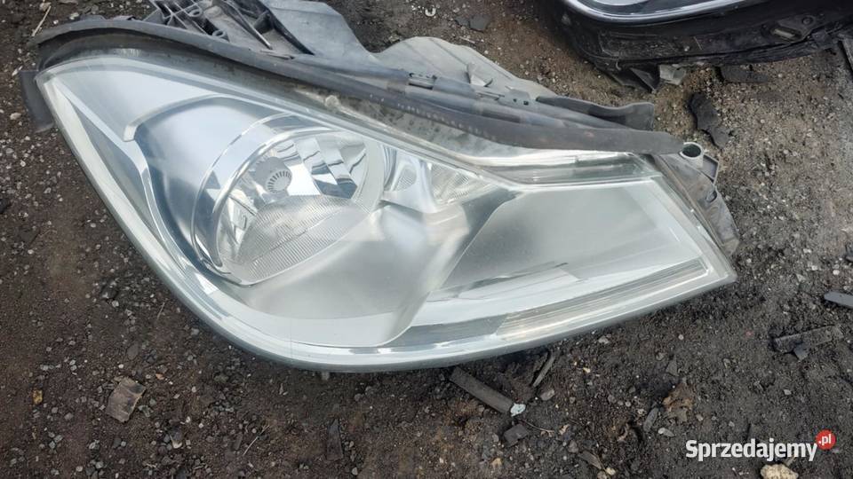 Reflektor lampa tradycyjna halogenowa lewa prawa Książ Wielkopolski