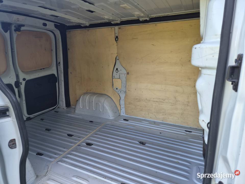 Renault Trafic 16 dci 102 z NIemiecJedyne 147000 Mniów