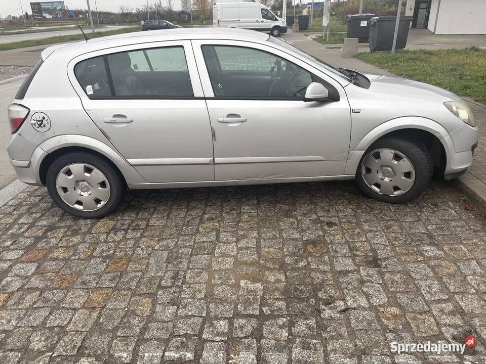 Opel Astra H 2005 14 Easytronic Ostrowite