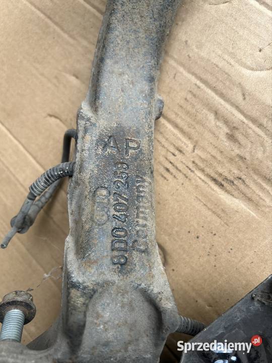 Zwrotnica prawy przód Passat b5 fl 19tdi 130