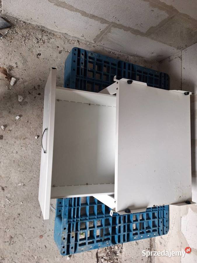 Sprzedam szafkie Pozostałe pomorskie Starogard Gdański