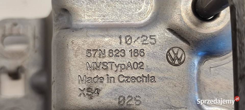 VW TAYRON RYGIEL MASKI PRAWY 57N823186 sprzedam