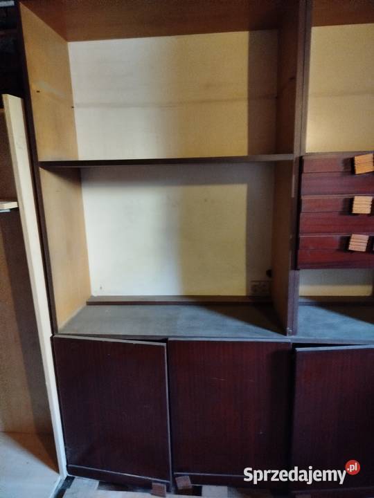 Regał trzyczęściowy z płyty meblowej wiśniowy Meblościanki