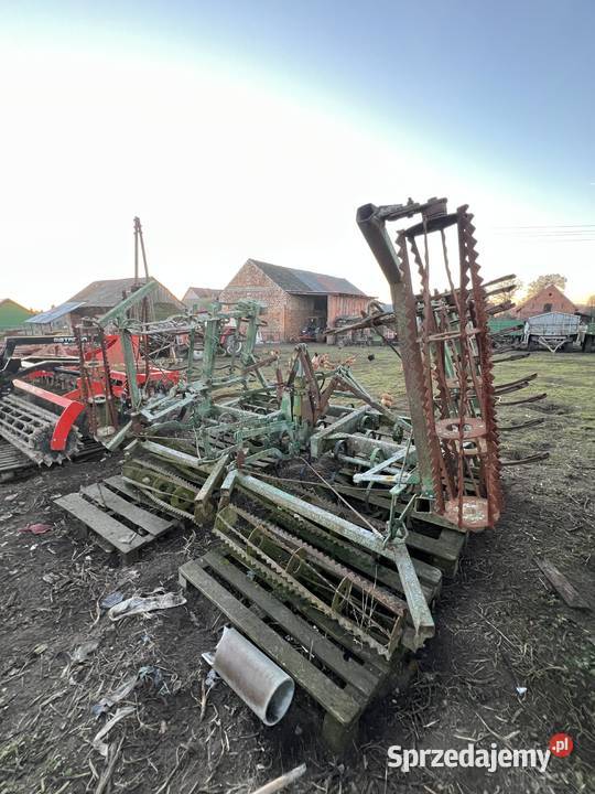 Agregat uprawowy rozkładany hydraulicznie 52 Smolna