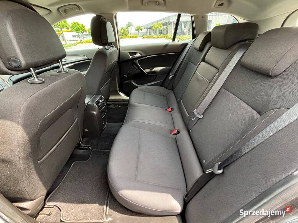 Opel Insignia Rok produkcji 2010 Wąbrzeźno