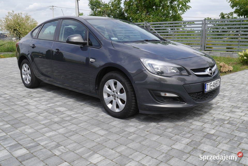 Opel astra 2016 Polski salon 16 benzyna małopolskie Kraków sprzedam