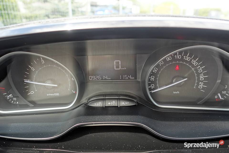 PEUGEOT 12 82 LIFT NAWIGACJA KSERWISOWA Z nieuszkodzony Buczkowice sprzedam
