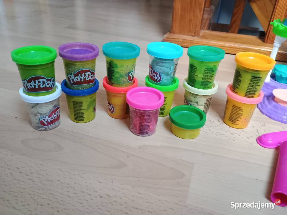 Zestaw Playdoh lodowy zamek babeczkowy festiwal Pszenno