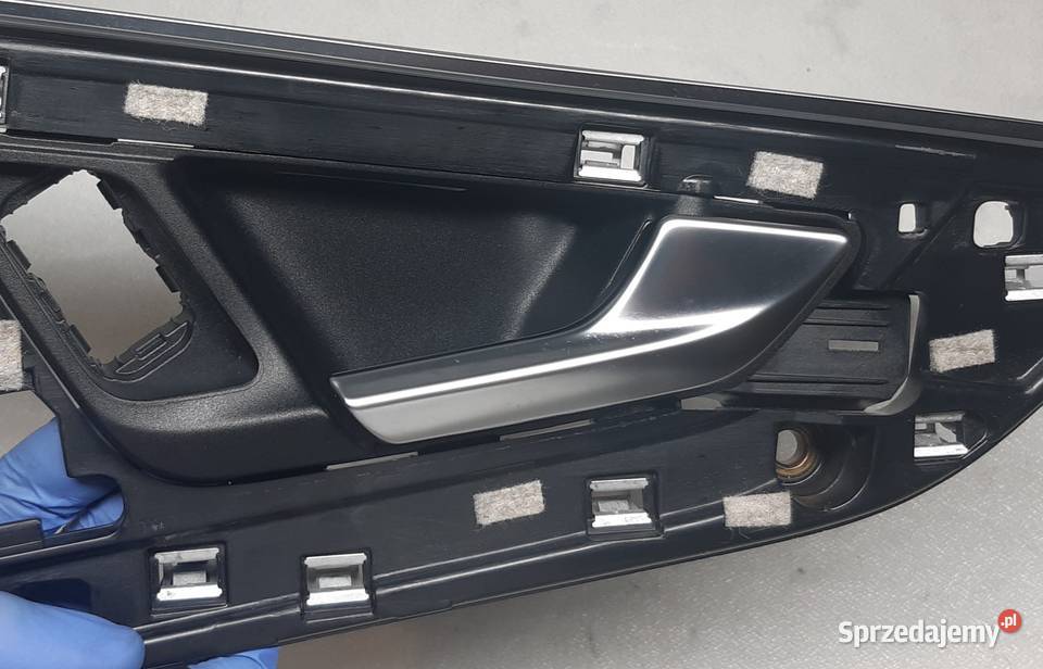 KLAMKA WEWNĘTRZNA PRAWA AUDI Q7 4M 4M0837020A Wyposażenie wnętrza Mielęcin