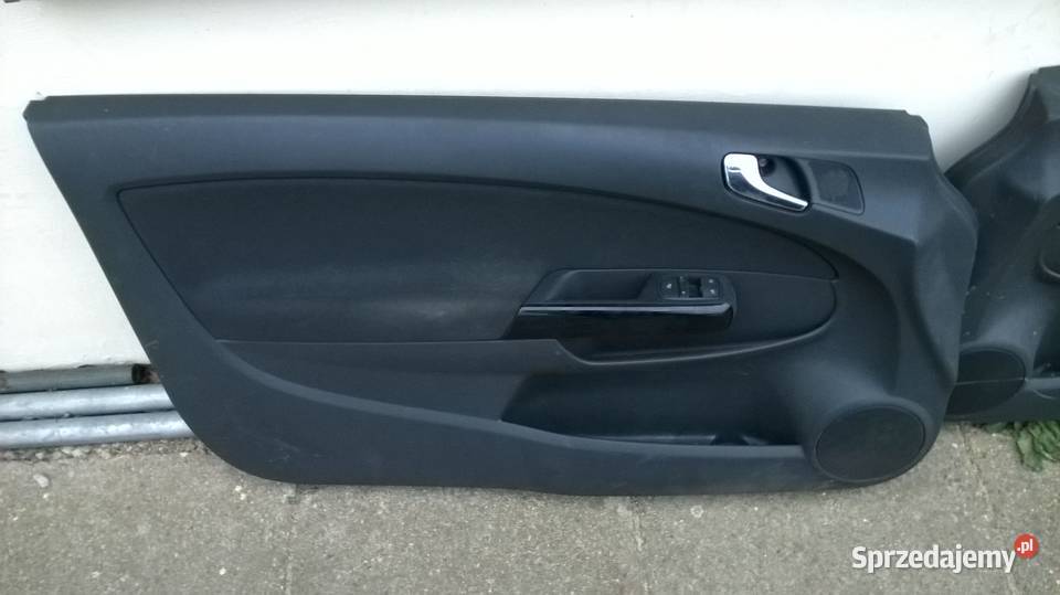 OPEL CORSA D 3DRZWI KOMPLET TAPICEREK DRZWI Kobylnica