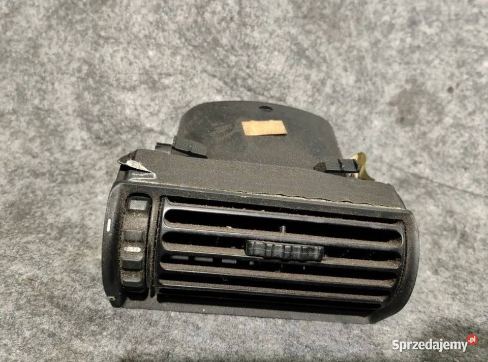 Kratka nawiewu BMW E32 prawa Żory sprzedam