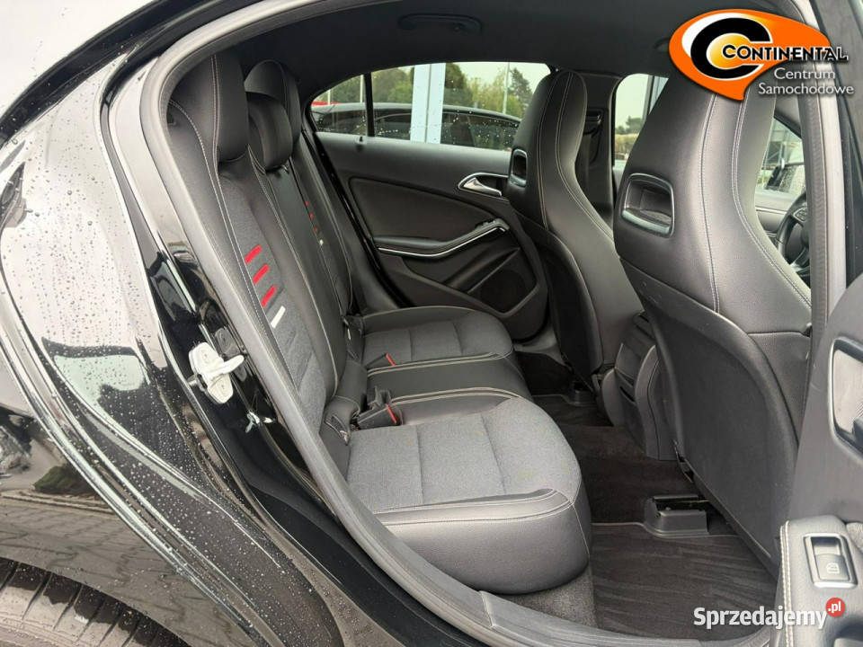 Mercedes A 180 Pierwszy właścicielbogate Hatchback śląskie