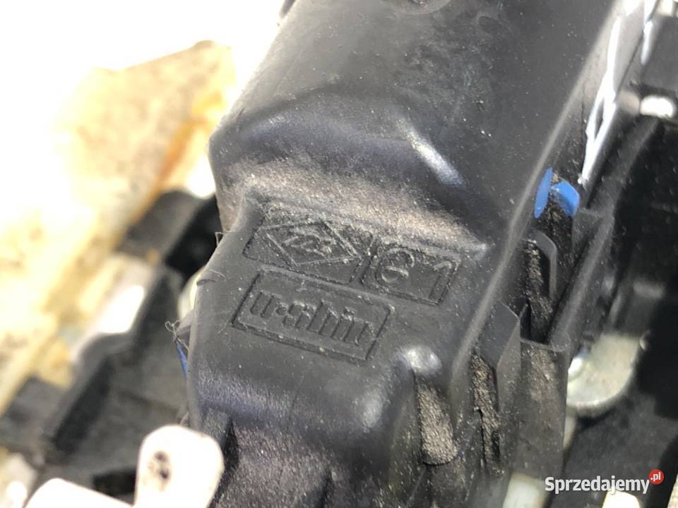 ZAMEK DRZWI LEWY PRZÓD DACIA DUSTER Hatchback