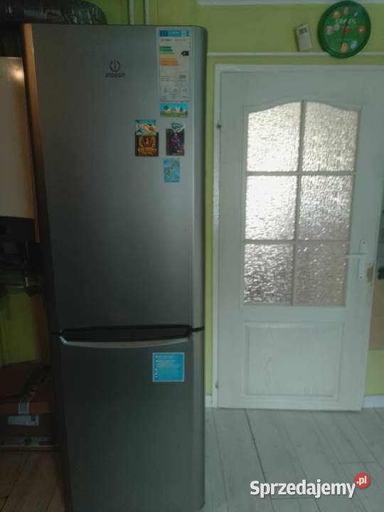 Lodówka Indesit BIAA 13 VX Srebrna