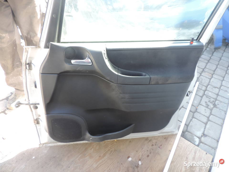 DRZWI PRAWY PRZÓD OPEL ZAFIRA A Z157 Rok produkcji 2005 Nowy Sącz sprzedam