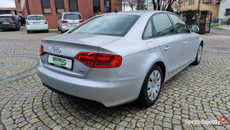 Audi A4 115 B8 18 TFSI 120 niski przebieg B8 lakier metallic A4 Głogówek