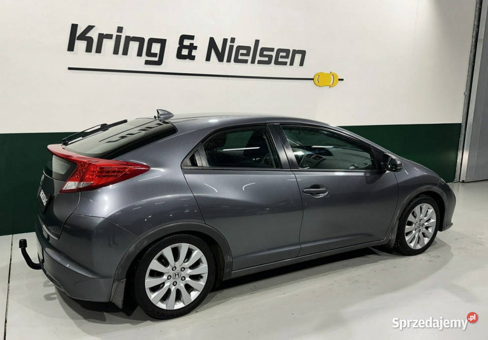 Honda Civic IX 2011 Sadlno