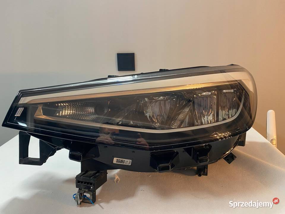 LAMPA LEWA PRZÓD VW ID4 ID4 FULL LED 11B941005A