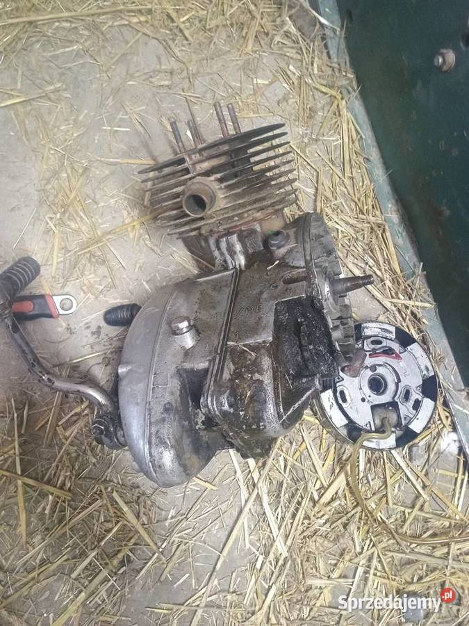 Silnik wsk Rok produkcji 1975 Kąkolewnica