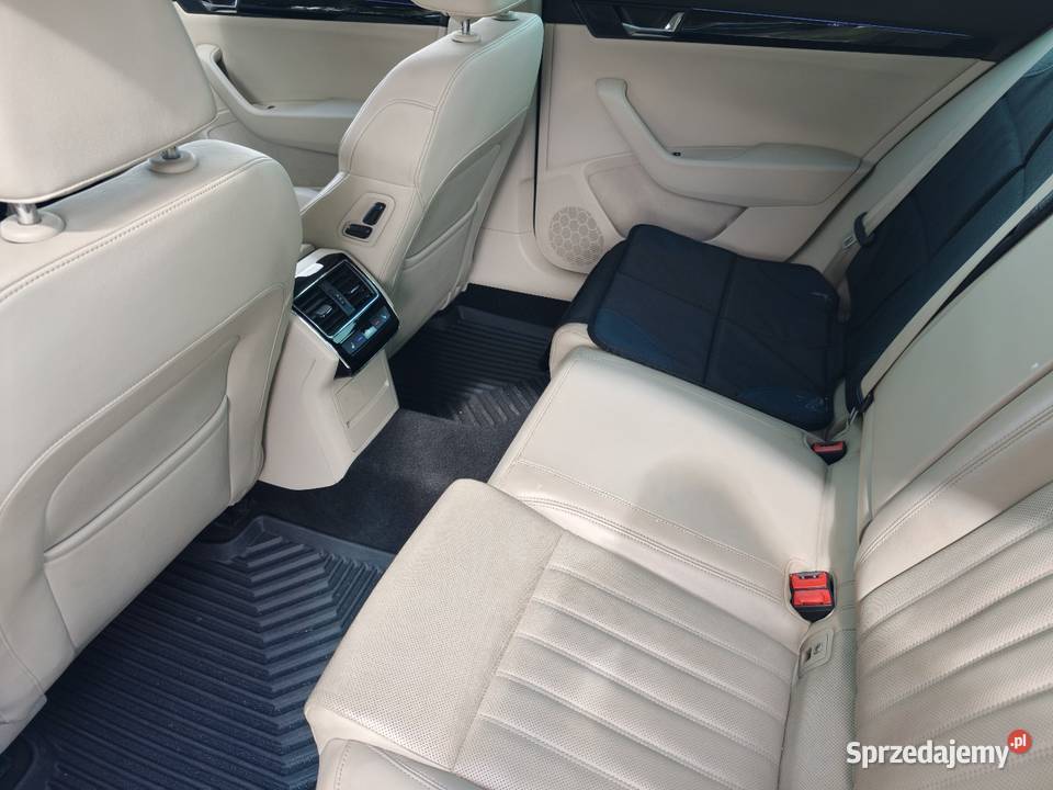 Skoda superB lekko uszkodzona 20 272 Superb Bełchatów