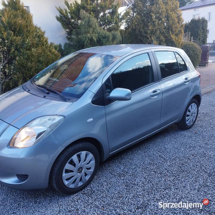 Toyota Yaris 2 13 B Klimatyzacja
