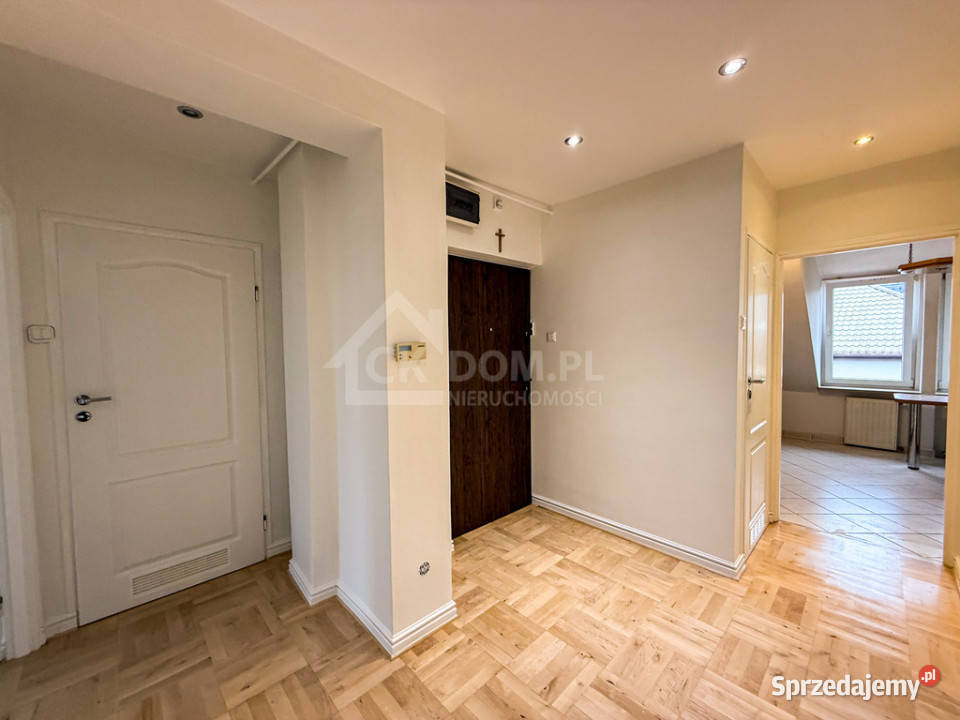 3 pokoje mieszkanie 77m plus garaż Baranówek Rok budowy 2010 Kielce