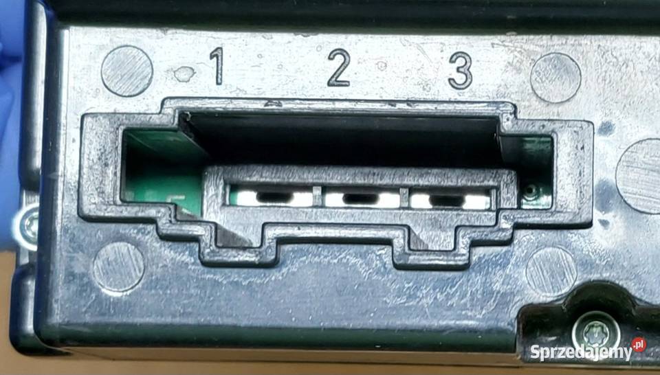 PANEL NAWIEWU KLIMATYZACJI AUDI A8 D3 4E0820043F osobowe Mielęcin