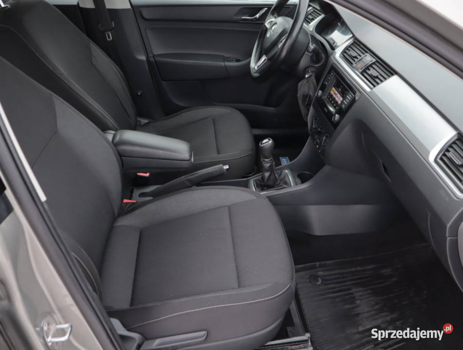 Skoda Rapid Spaceback 16 TDI światła przeciwmgielne Lublin