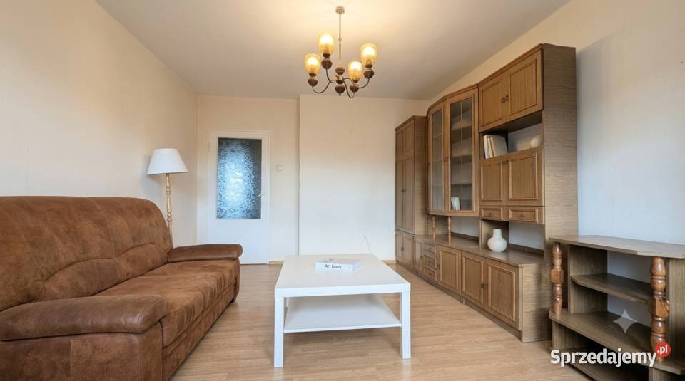 3 pokoje 2 piętro Os Piastów 57 m balkon piwnica piwnica Sprzedaż opolskie