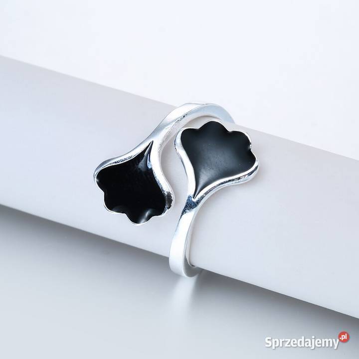 Nowy pierścionek czarne liście srebrny kolor Szczecin