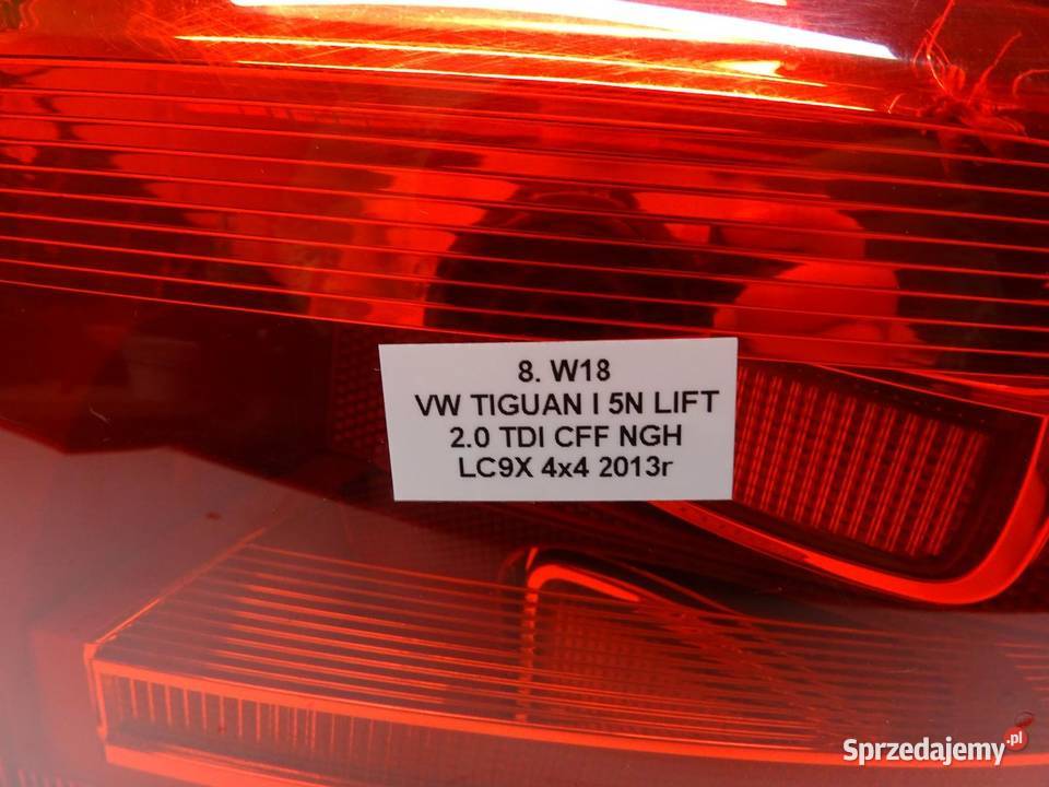 LAMPA PRAWY TYŁ PRAWA TYLNA 5N0945096Q VW TIGUAN