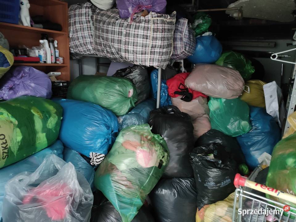 Wyposażenie sklepu z odzieżą używaną Szczecin sprzedam