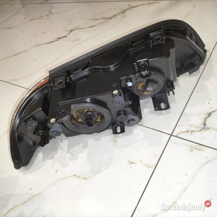 Lampy przednie BMW E39 Oryginał BMW HELLA stan osobowe Poręba sprzedam