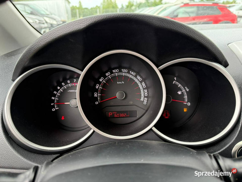 Kia Venga automat navi kamera klimatronic podgrzewane fotele Zbąszyń