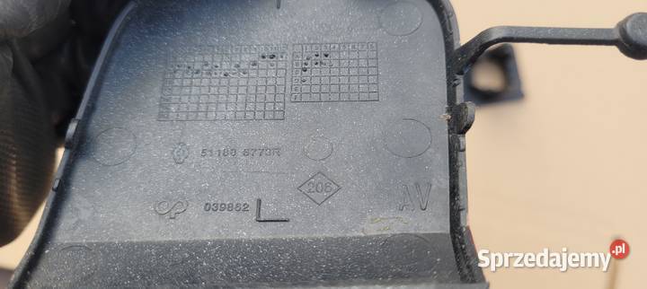 RENAULT ESPACE 5 V ZAŚLEPKA HAKA PRZOD ZDERZAKA Pozostałe Ruda Śląska