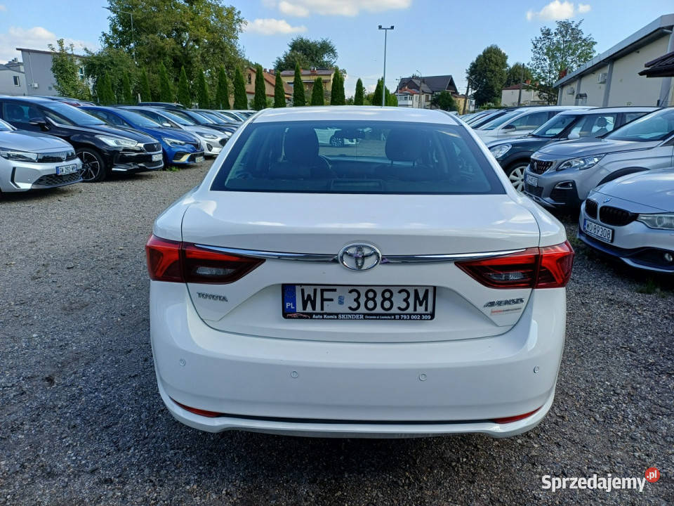 Toyota Avensis LIFT SALON POLSKA Klimatyzacja Rok produkcji 2016 Chrzanów sprzedam