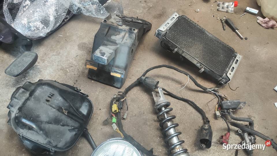 Suzuki bandit 400 części głowica cylinder Białystok