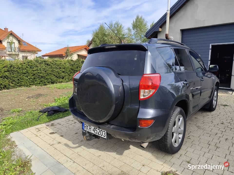 Sprzedam Toyota Raf 4 136KM sprzedam