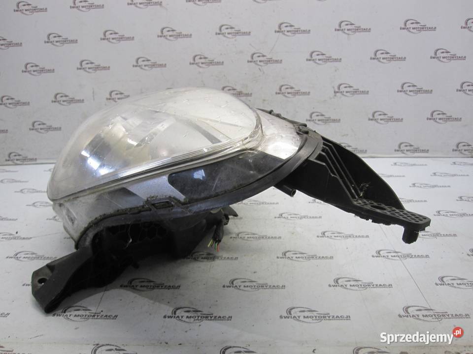 CITROEN C3 II 12r lampa lewa przód 9673814980
