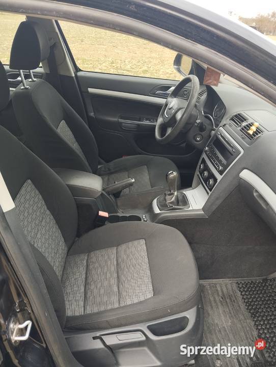 Skoda Octavia 2009 r Salon Drugi właściciel Szubin sprzedam