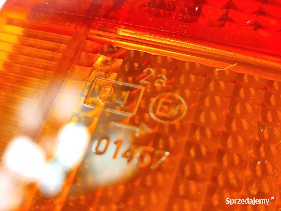 LAMPA PRAWA TYŁ FORD FIESTA IV VAN 9803 NOWA
