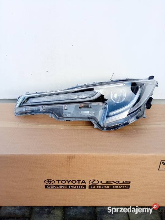 Corolla E21 lampa reflektor prawa lewa