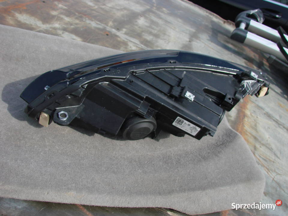 VW Golf VIII 8 reflektor LED ORG EU Mielec sprzedam