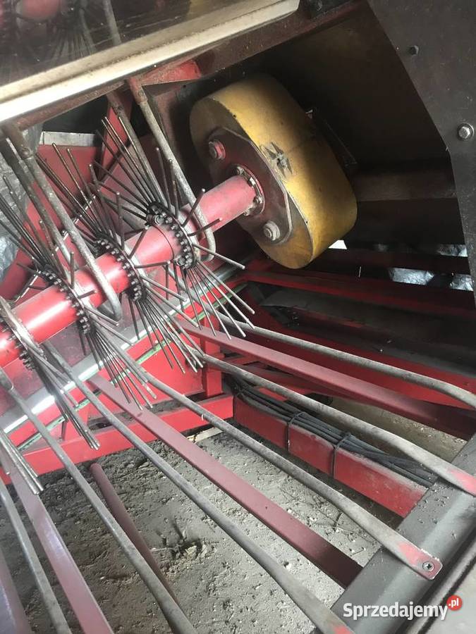 Sprzedam kombajn do porzeczki aronii Joanna 3 nieuszkodzony Do owoców lubelskie Chomęciska Duże