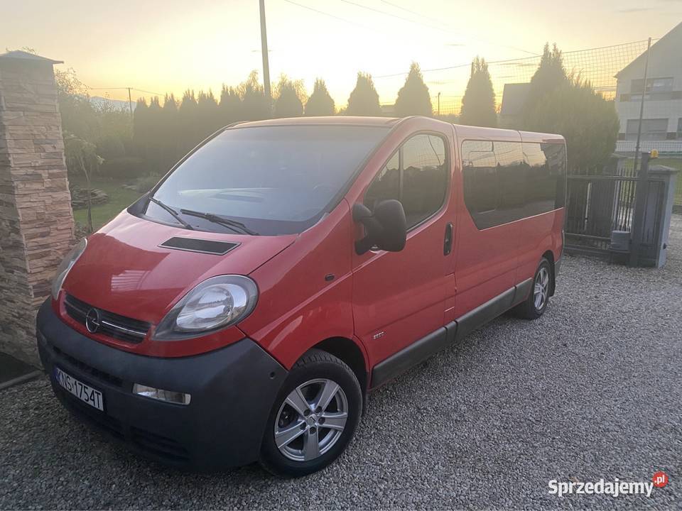 Opel Vivaro 9 osobowy Long