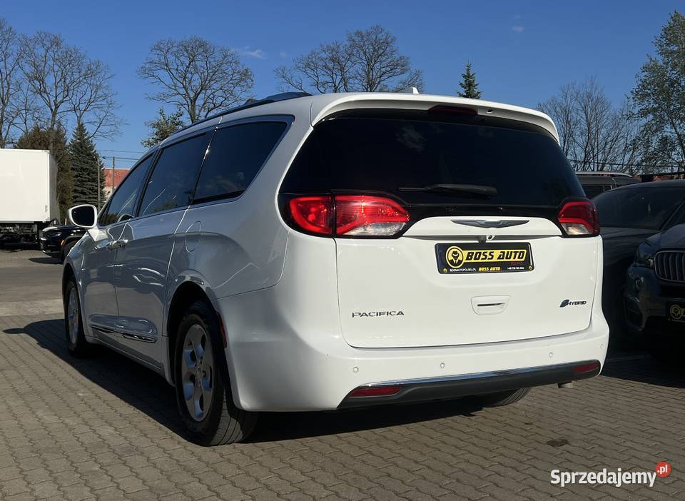 Chrysler Pacifica 2018 230000km Warszawa