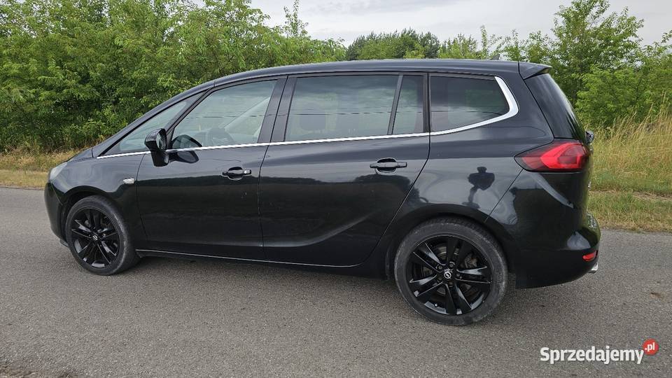 Zafira tourer 20 D krajowa Gliwice
