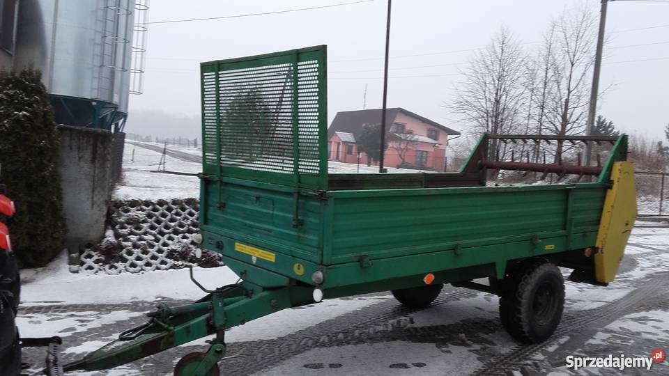 Rozrzutnik jednoosiowy Agromet Brzeg nieuszkodzony Kowale