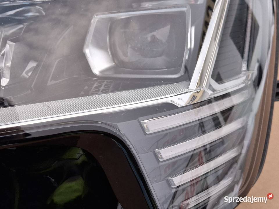 AUDI ETRON 4KE REFLEKTOR LEWY FULL LED LAMPA Bieleń